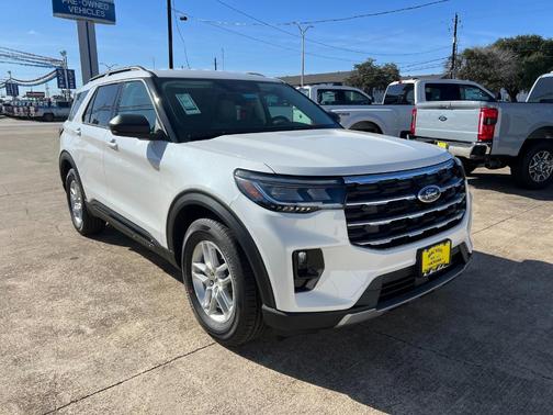 2026 Ford Explorer 