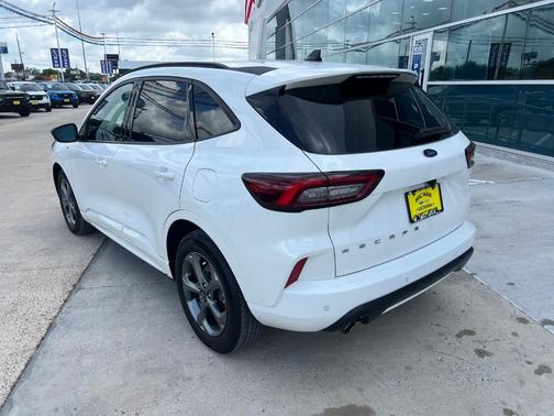 Star White 2023 Ford Escape ST-Line