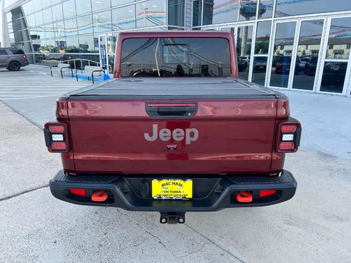 Snazzberry Pearlcoat 2021 Jeep Gladiator Mojave