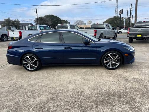 2022 Hyundai SONATA SEL Plus