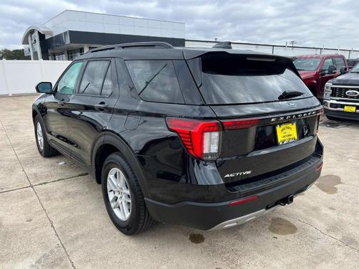 Black Metallic 2026 Ford Explorer Active