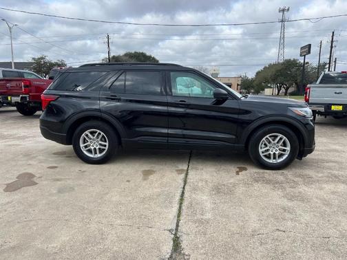 Black Metallic 2026 Ford Explorer Active