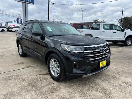 Black Metallic 2026 Ford Explorer Active