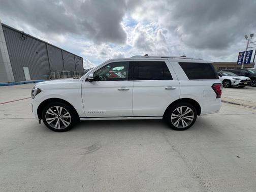 White Metallic 2021 Ford Expedition Platinum
