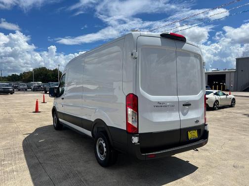 2025 Ford Transit-250 148 WB Medium Roof Cargo