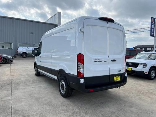2026 Ford Transit-250 148 WB Medium Roof Cargo