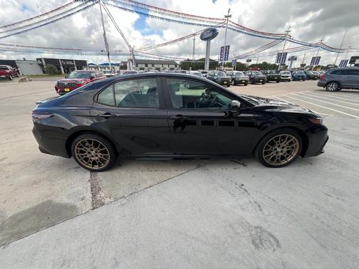 Midnight Black Metallic 2024 Toyota Camry SE Nightshade