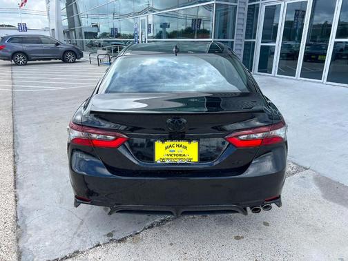 Midnight Black Metallic 2024 Toyota Camry SE Nightshade