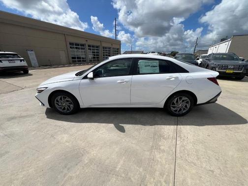 Serenity White Pearl 2026 Hyundai ELANTRA HEV Blue