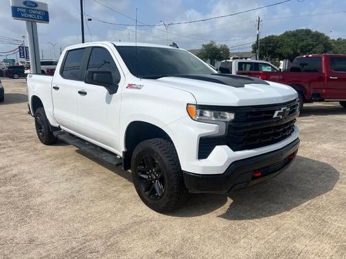 Summit White 2024 Chevrolet Silverado 1500 LT Trail Boss