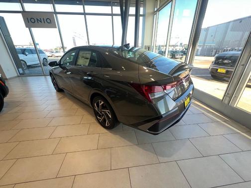 Amazon Gray 2026 Hyundai ELANTRA HEV Limited