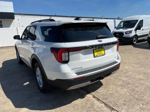 White Metallic 2026 Ford Explorer Active