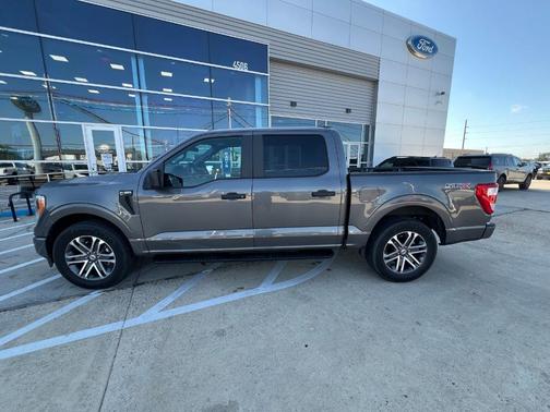 Gray Metallic 2022 Ford F-150 XL