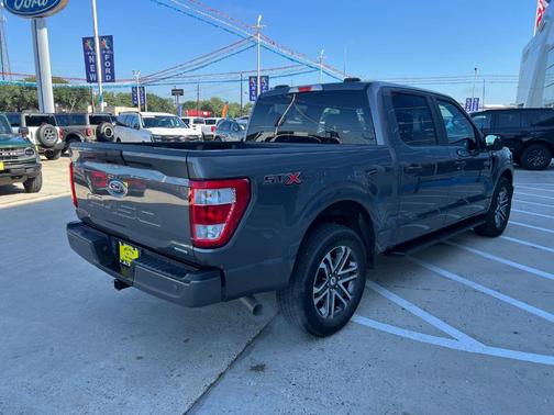 Gray Metallic 2022 Ford F-150 XL