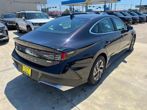 Carbon Blue 2026 Hyundai SONATA Hybrid Blue