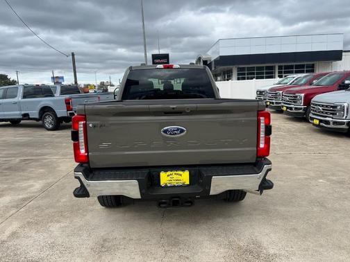 2026 Ford F-250 Lariat