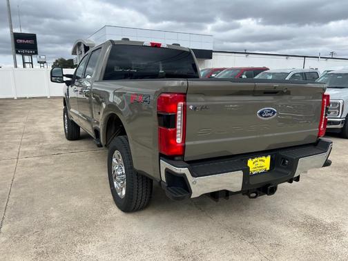 2026 Ford F-250 Lariat