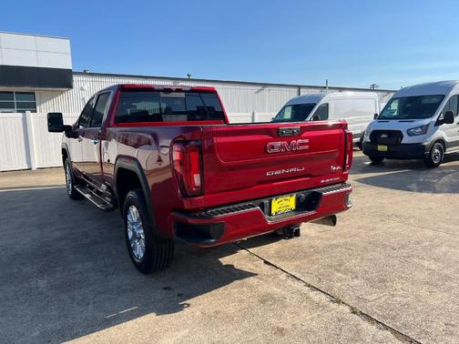 2022 GMC Sierra 2500 Denali