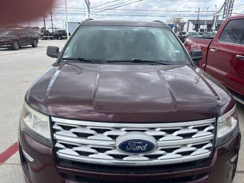 Burgundy 2019 Ford Explorer XLT