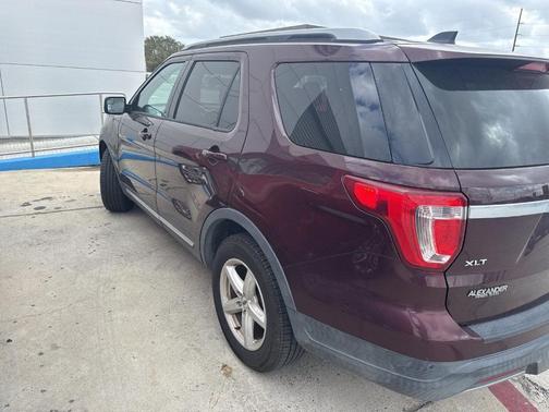 Burgundy 2019 Ford Explorer XLT