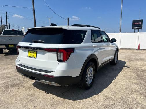 White 2026 Ford Explorer Active