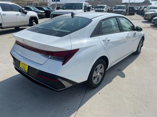 White 2026 Hyundai ELANTRA SE
