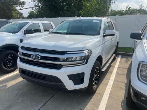 Oxford White 2024 Ford Expedition Max XLT