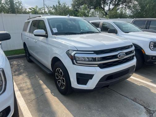Oxford White 2024 Ford Expedition Max XLT