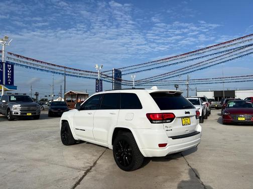 2021 Jeep Grand Cherokee Laredo X