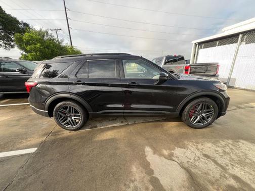 Black 2026 Ford Explorer ST