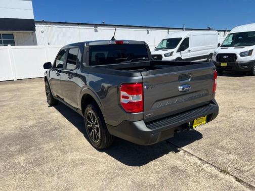 Gray Metallic 2024 Ford Maverick Lariat