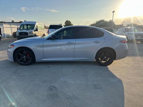 2024 Alfa Romeo Giulia Ti