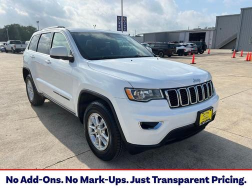 Bright White Clearcoat 2018 Jeep Grand Cherokee Laredo E
