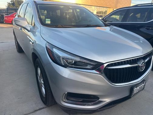 2020 Buick Enclave Essence