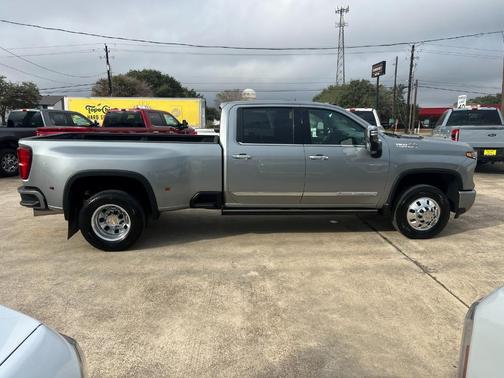 2024 Chevrolet Silverado 3500 High Country