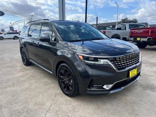 2024 Kia Carnival SX
