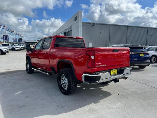 2024 Chevrolet Silverado 2500 LT