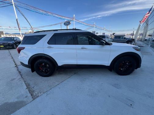 White Metallic 2020 Ford Explorer ST