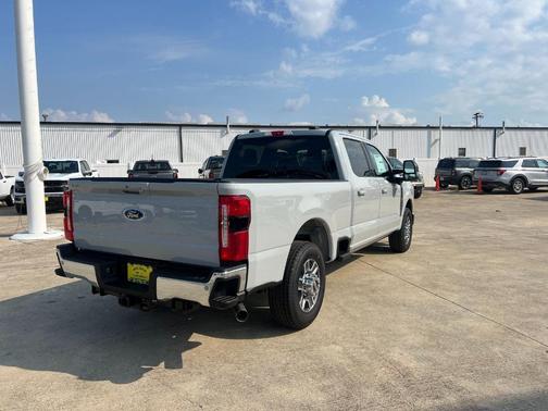 2026 Ford F-350 Lariat Super Duty
