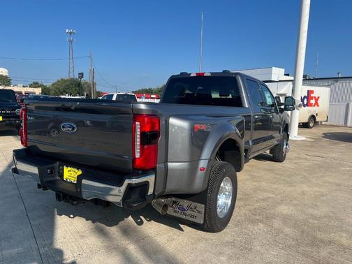 2026 Ford F-350 Lariat Super Duty