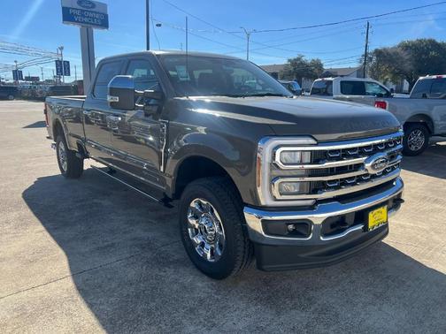 2026 Ford F-350 Lariat Super Duty