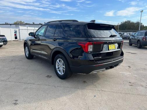 Black Metallic 2026 Ford Explorer Active