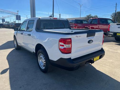 Oxford White 2026 Ford Maverick XL