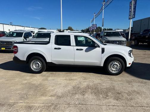 Oxford White 2026 Ford Maverick XL