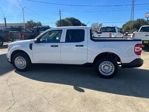 Oxford White 2026 Ford Maverick XL