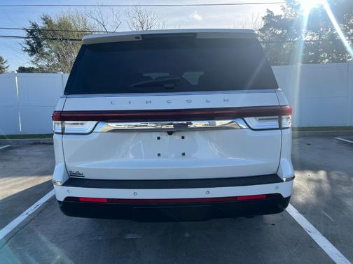 2022 Lincoln Navigator Reserve