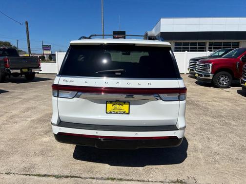 2022 Lincoln Navigator Reserve