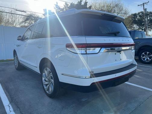 2022 Lincoln Navigator Reserve