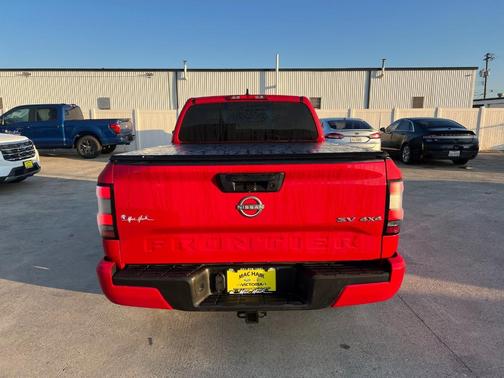 2023 Nissan Frontier SV