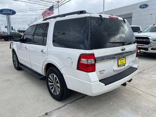 White Platinum Clearcoat Metallic 2015 Ford Expedition XLT